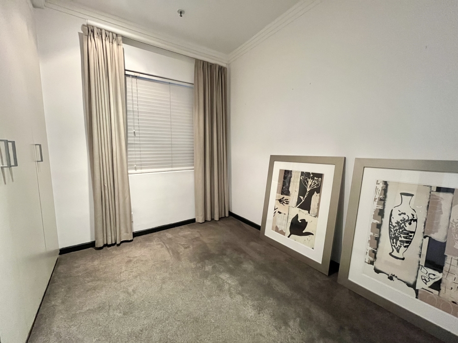 2 Bedroom Property for Sale in Cape Town City Centre Western Cape